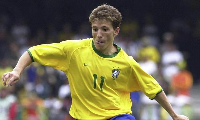 托纳利自加 托纳利自加