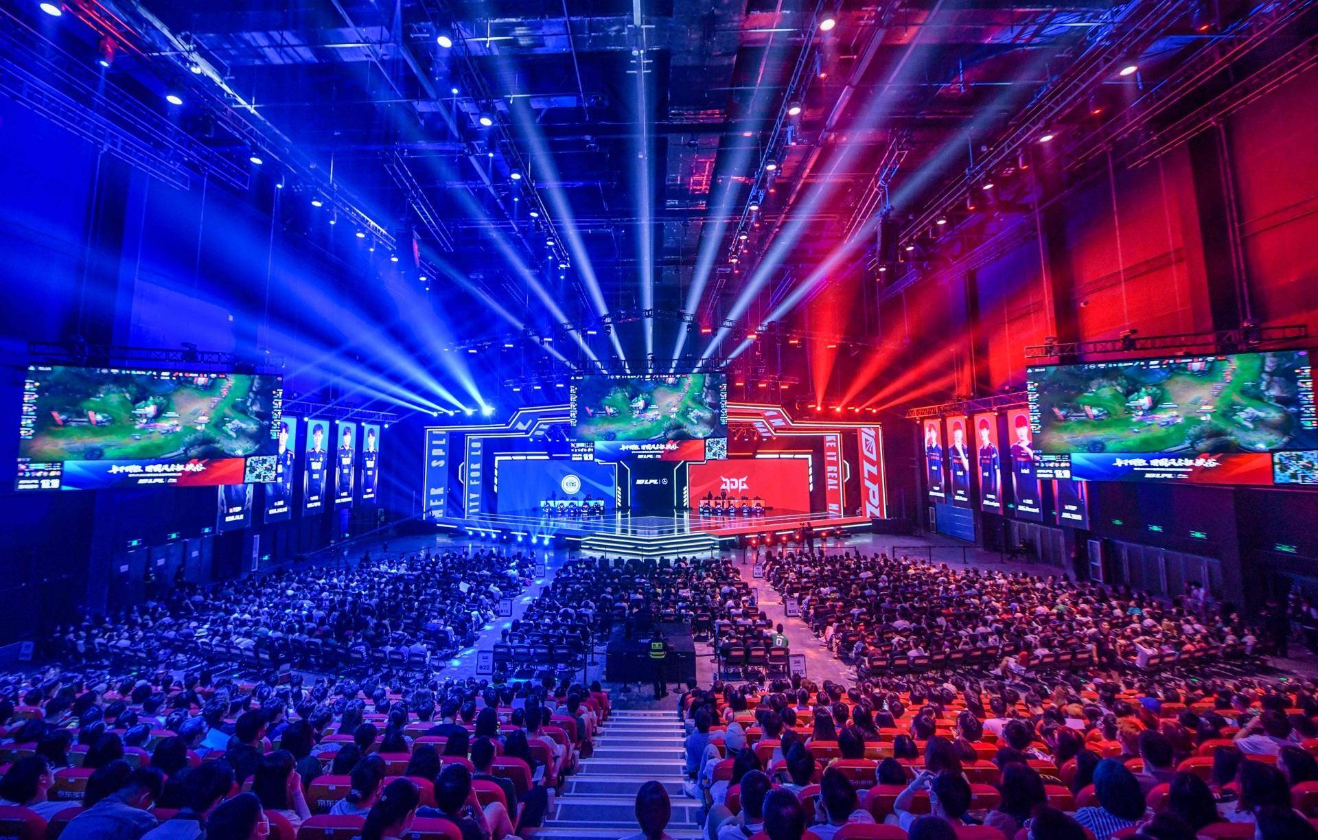 霸主地位 霸主地位